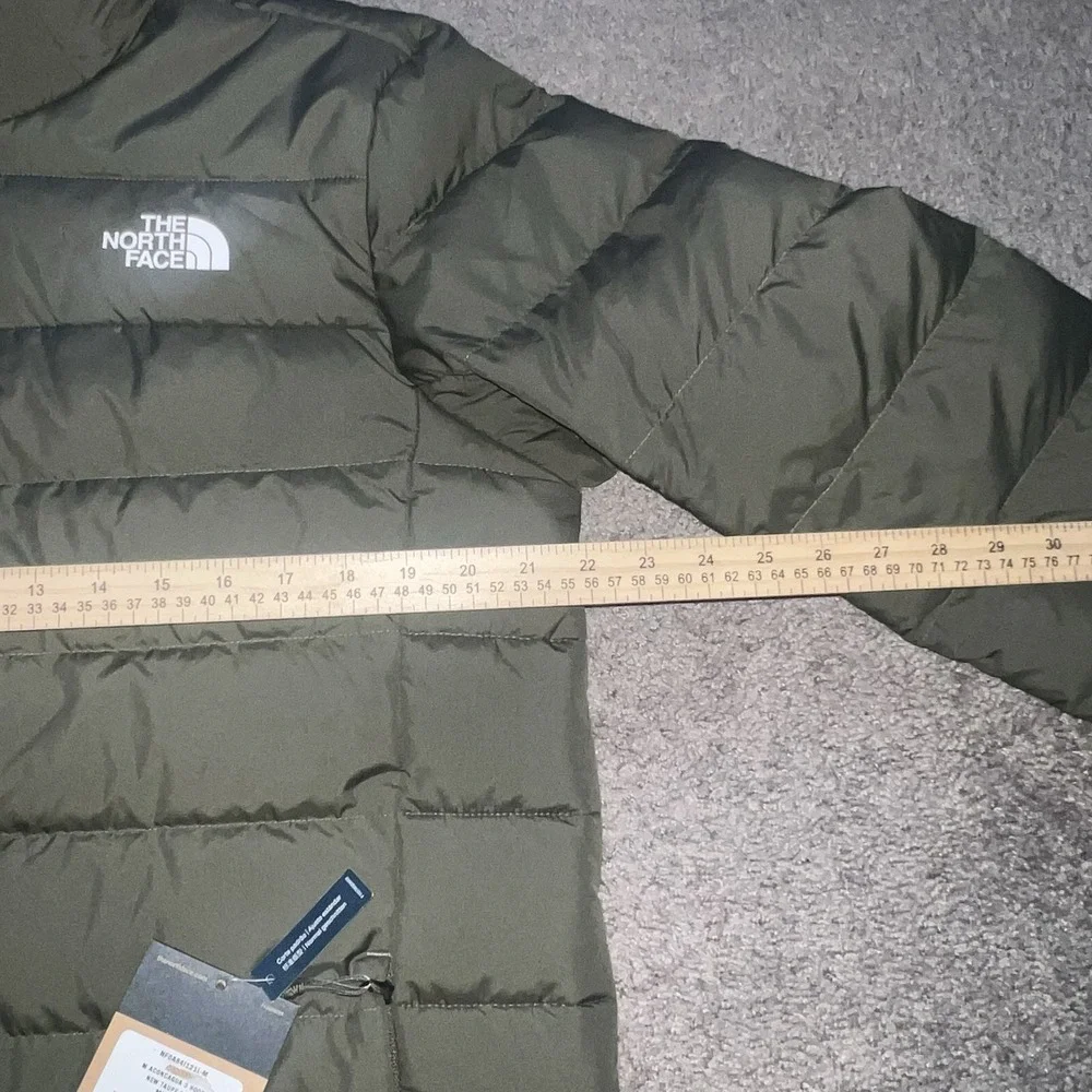 NWT North Face Aconcagua 3 Hoodie Jacket Down Medium Forest Olive